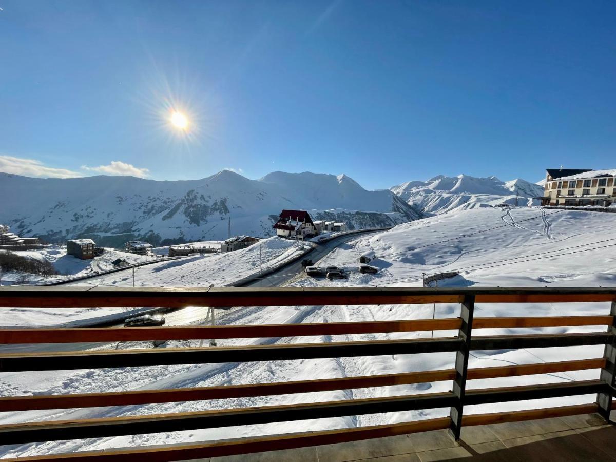 Gudauri Hillsite Hotel Exterior photo